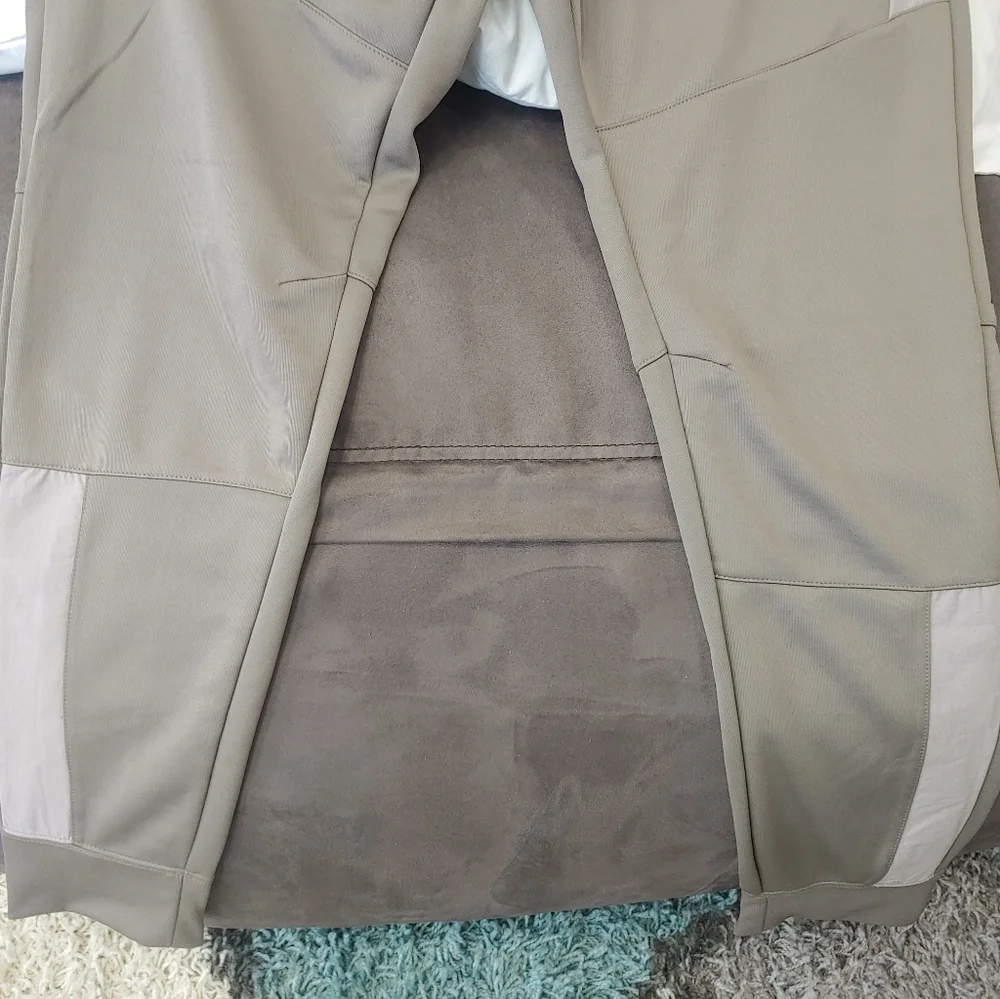 Nike Air Max Joggers Sweatpants Olive Grey Men's BNWT - Picture 5 of 16